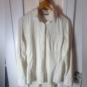 Mountain Equipment Co-op (MEC) Lightweight Packable Shirt – Women’s Medium